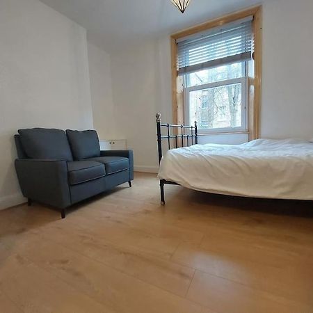 Newly Refurbished Studio Лондон Екстер'єр фото