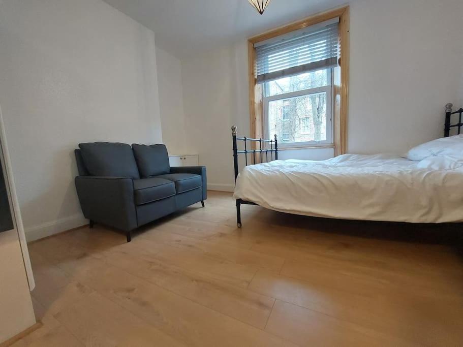 Newly Refurbished Studio Лондон Екстер'єр фото